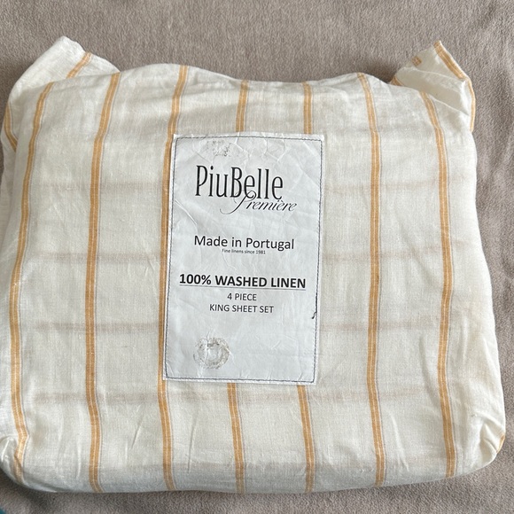 Piubelle Other - PiuBelle Premiere light Cream and light orange Washed Linen King 4pcs Sheet Set